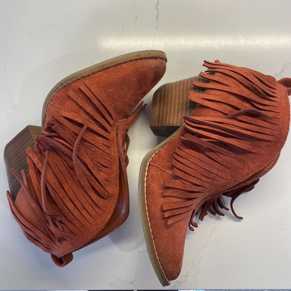 ❌ [SOLD] Coconuts by Matisse Lambert Fringe Bootie Burgundy Size 6 - Picture 4 of 9